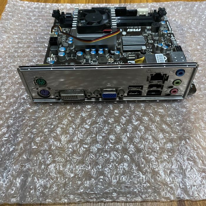 Motherboard MSI C847IS-P33