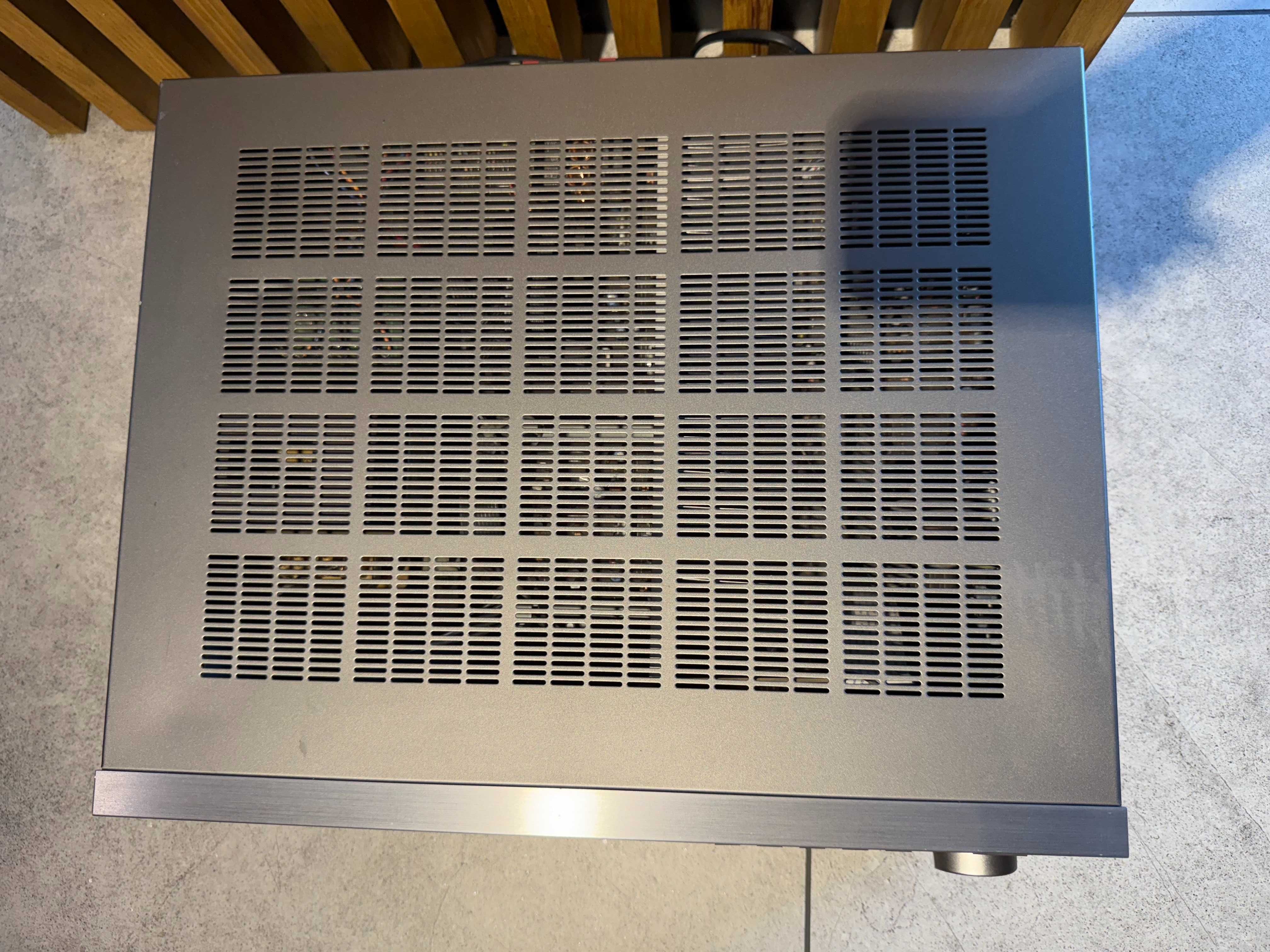 Amplituner Yamaha RX-V692RDS - srebrny, sprawny - kino domowe