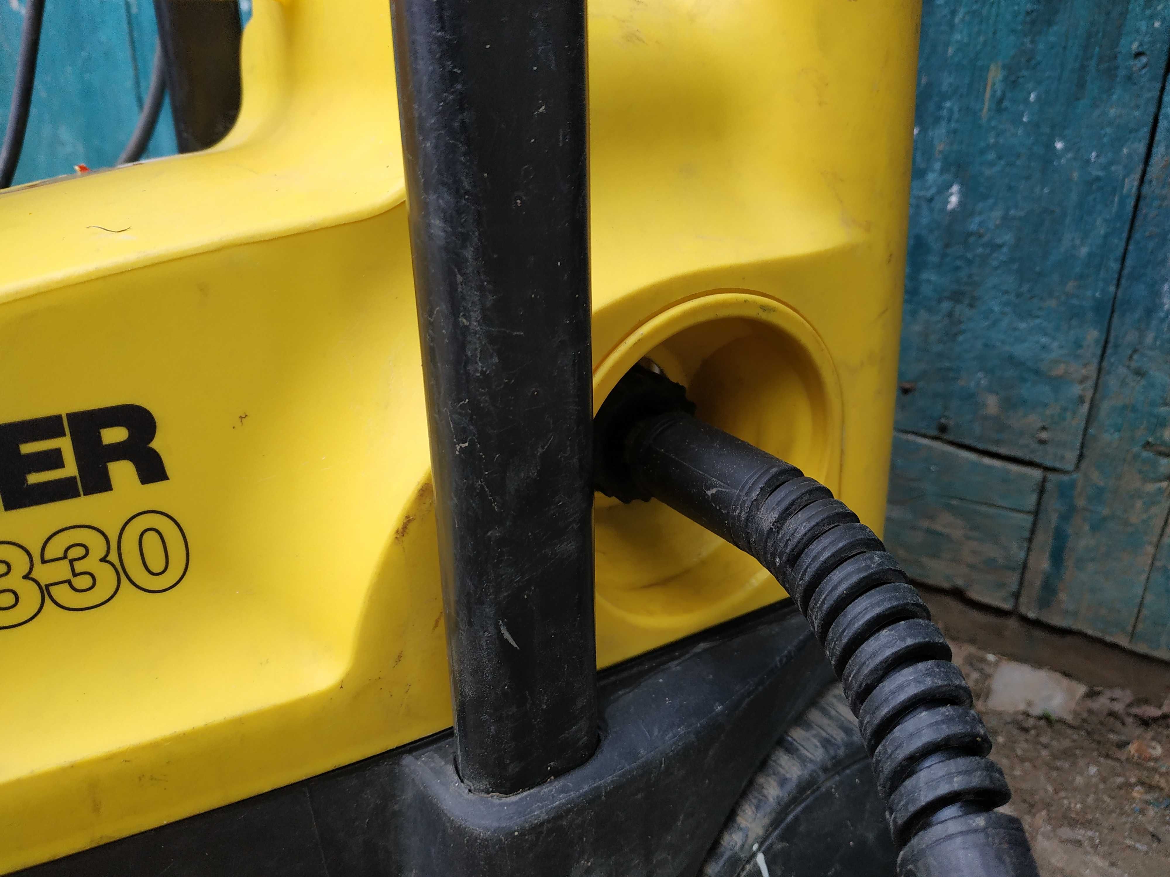 Мийка високого тиску Karcher -330M