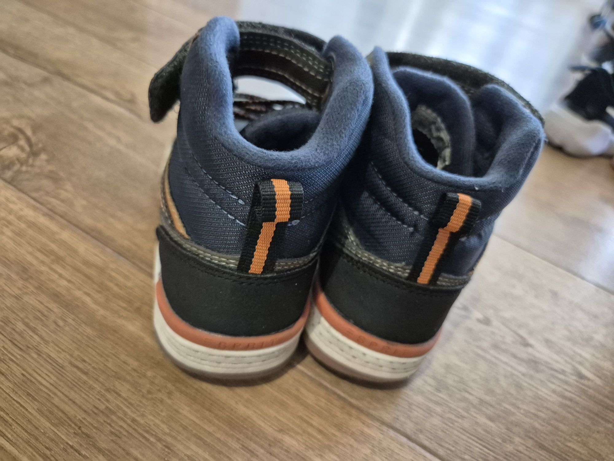 Buty jesienne zimowe ESPRIT rozm. 29