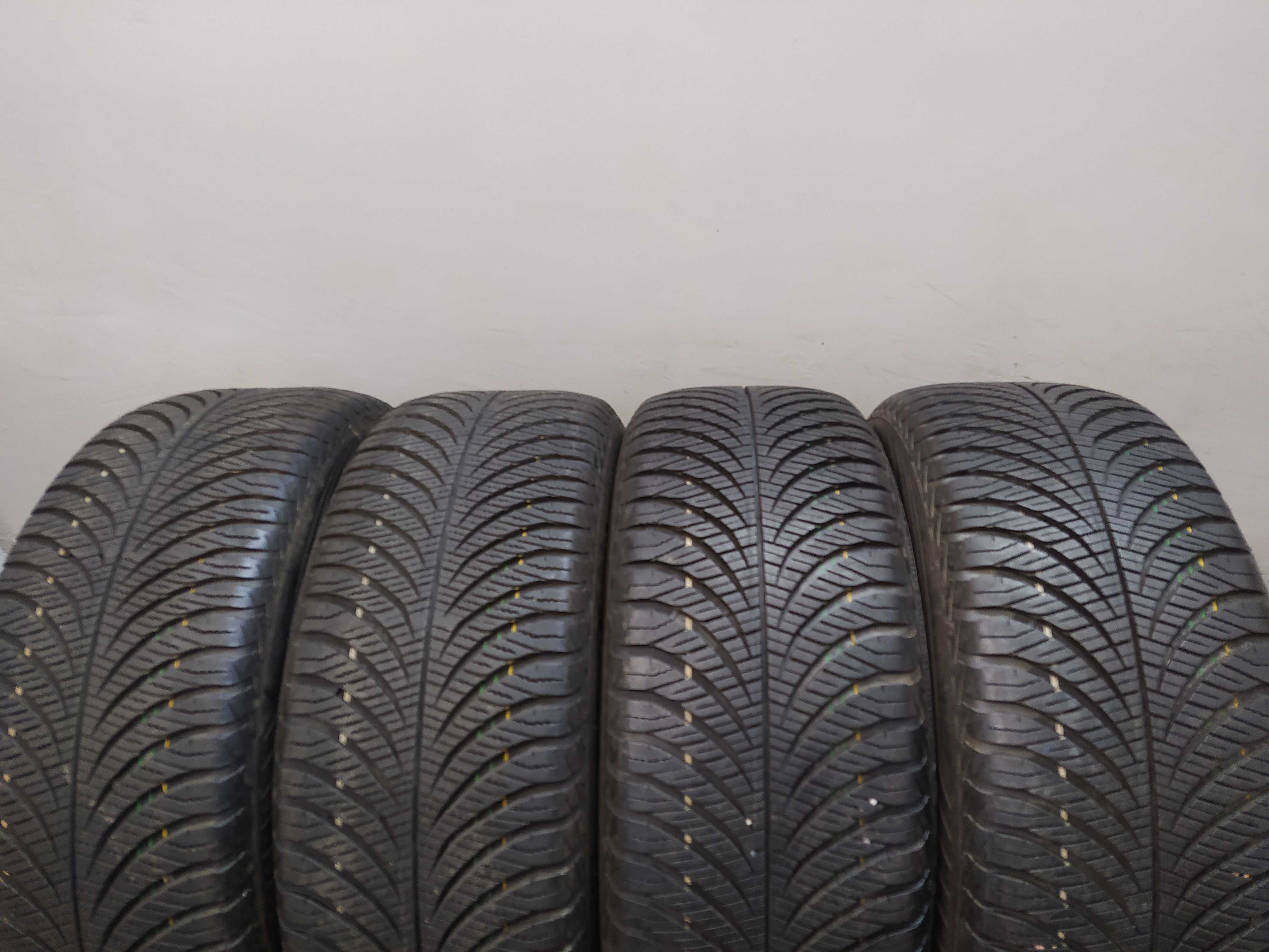 4x215/55R17 Goodyear Vector 4Seasons Gen-2, 2021 rok, 94V