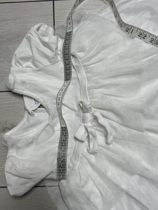 Біла нарядна сукня 98 розмір платье святкове sinsay