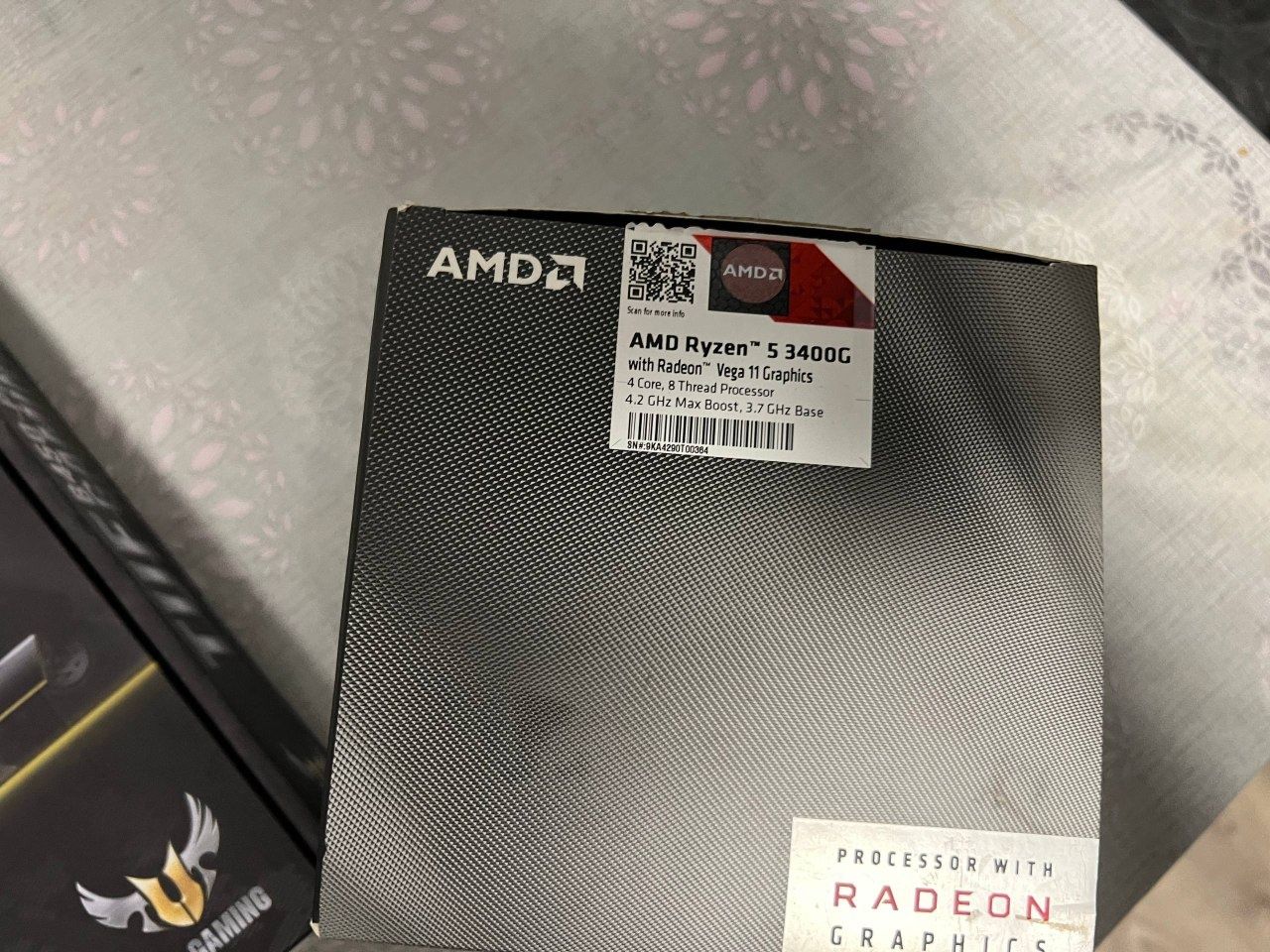Комплект Ryzen 5 3400G + башня + 4гб GDDR4