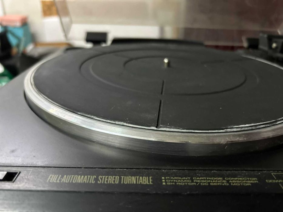 Gira-Discos Semi-Automático Estéreo