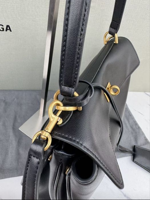Шкіряна сумка Balenciaga Rodeo 35 см