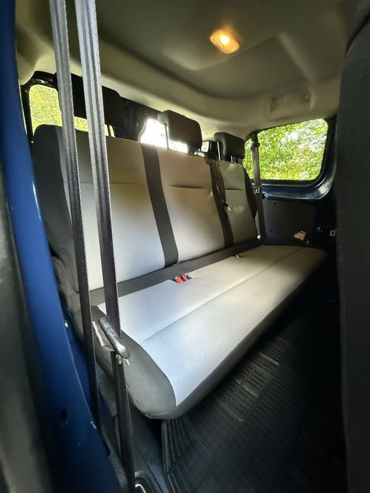 Wynajem busa 9-osobowego – Toyota ProAce 1.6 Diesel