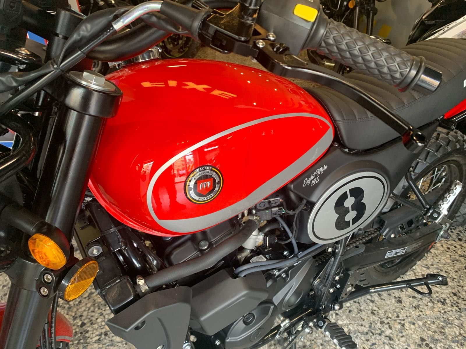 Macbor Eight Mile Uma 125 cc de extraordinario desempenho (Nova-0 Kms)