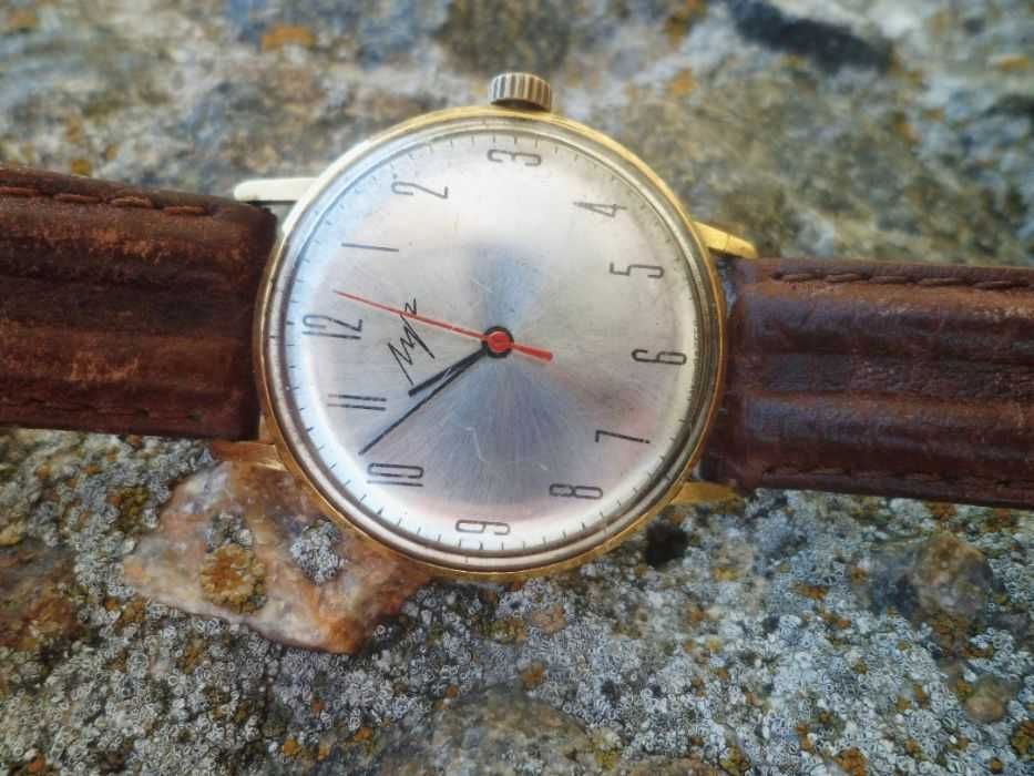 Наручные часы Луч Au20