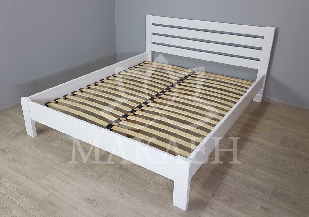 Просте двоспальне ліжко з дерева Ясен