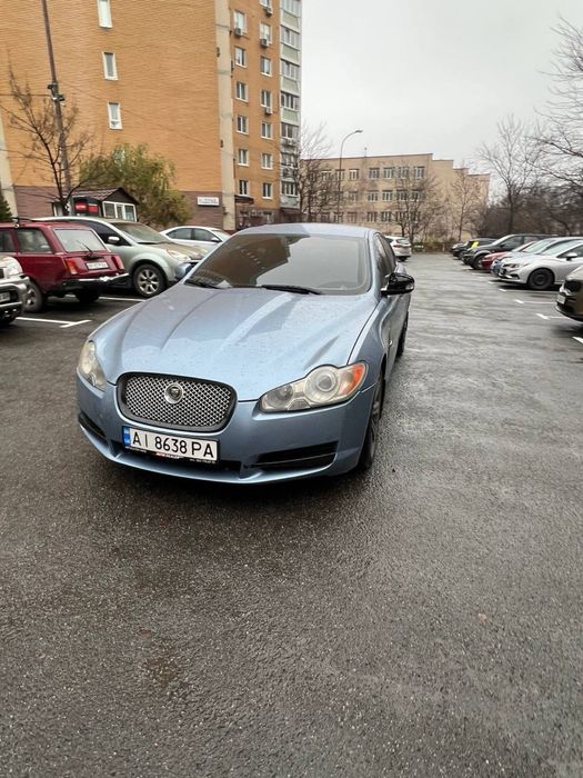 Продам терміново jaguar XF 3,0 148к пробігу