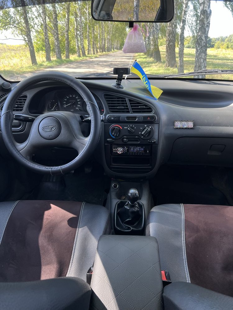 Daewoo Lanos.