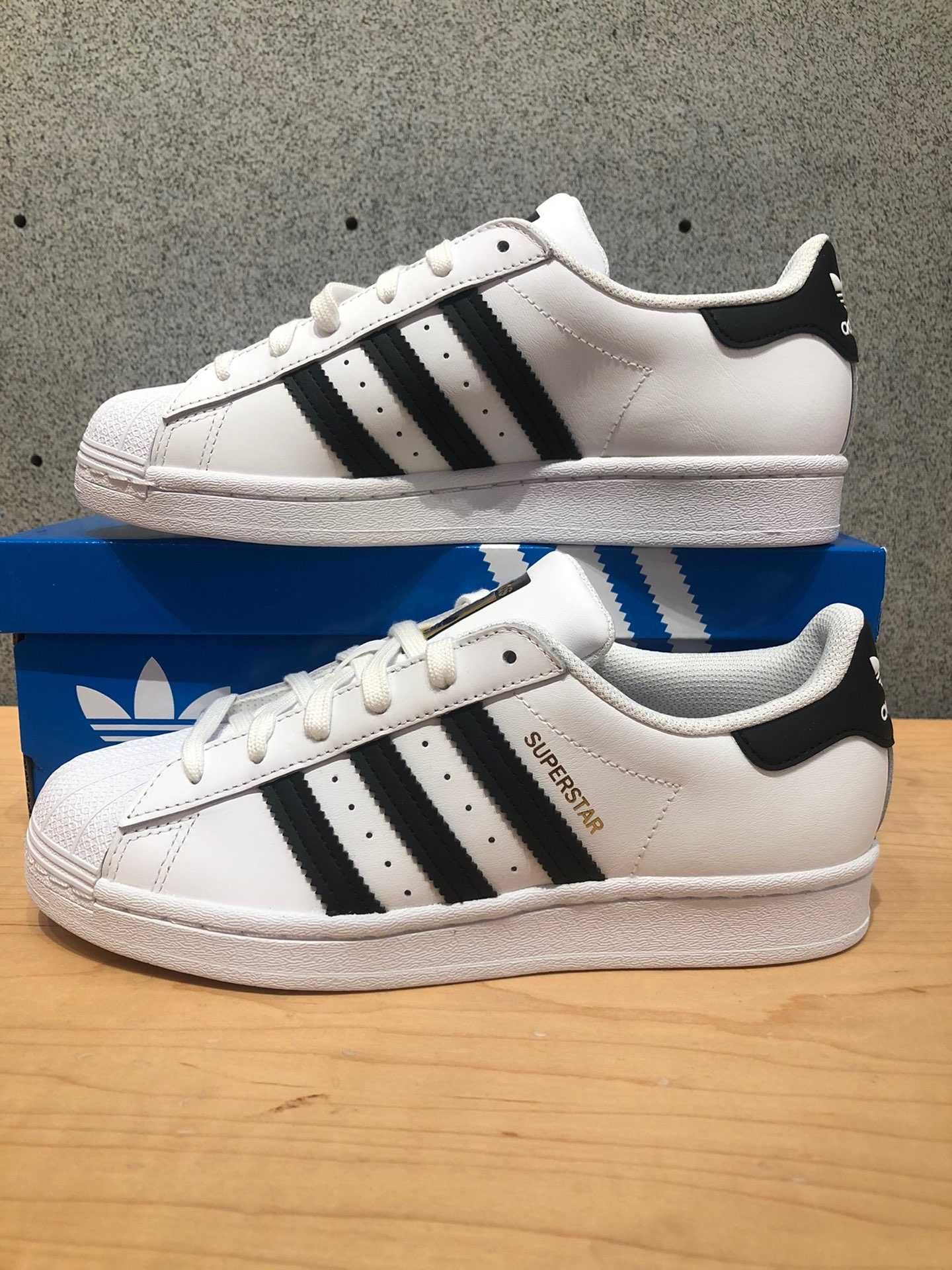 ButyDamskieTrampki AdidasSuperstarCloudWhite R.38