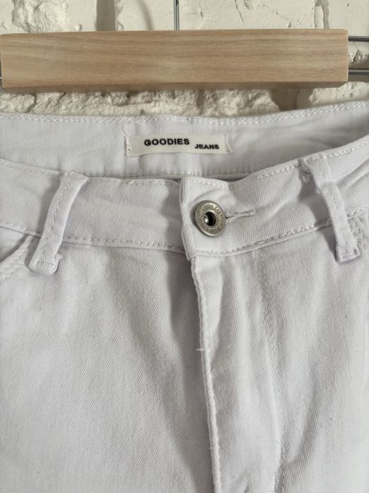 Białe elastyczne spodnie skinny XS S