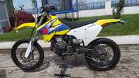 Drz400E Suzuki--