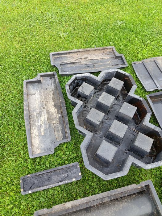 Formy do wyrobów  betonowych