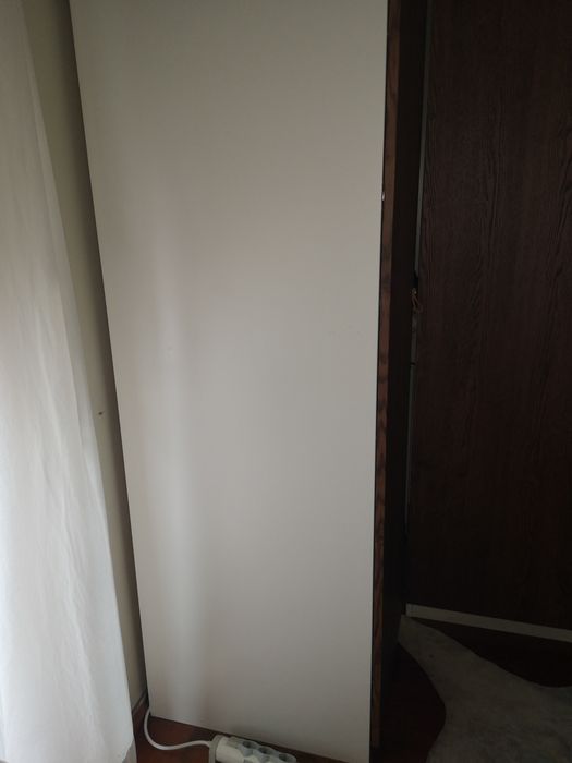 Pax estrutura roupeiro 100x58x236 e Estante Billy