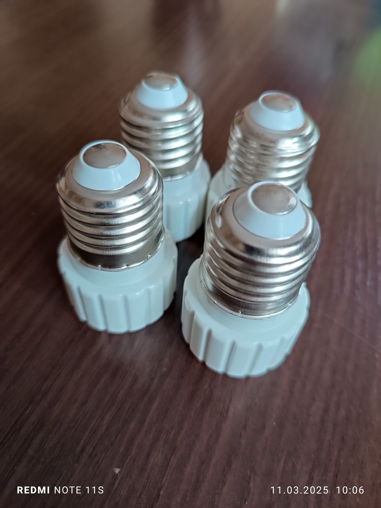 Przejściówka adapter plastikowa E27 na GU10
