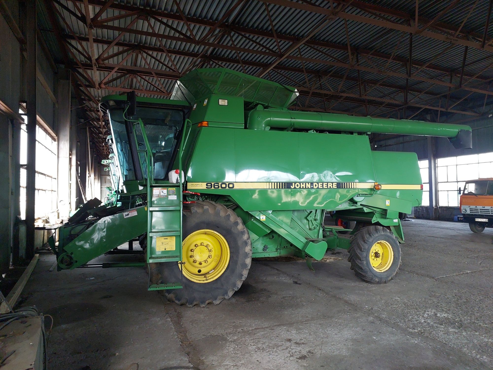 Комбайн John Deere 9600(9500) CTS