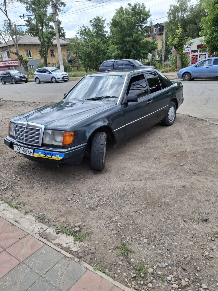 Авто на ходу сів поїхав