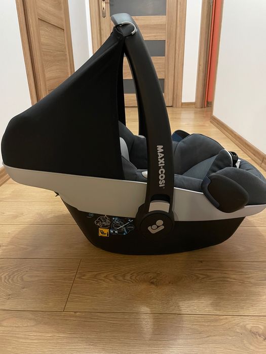 Автокрісло Maxi-cosi