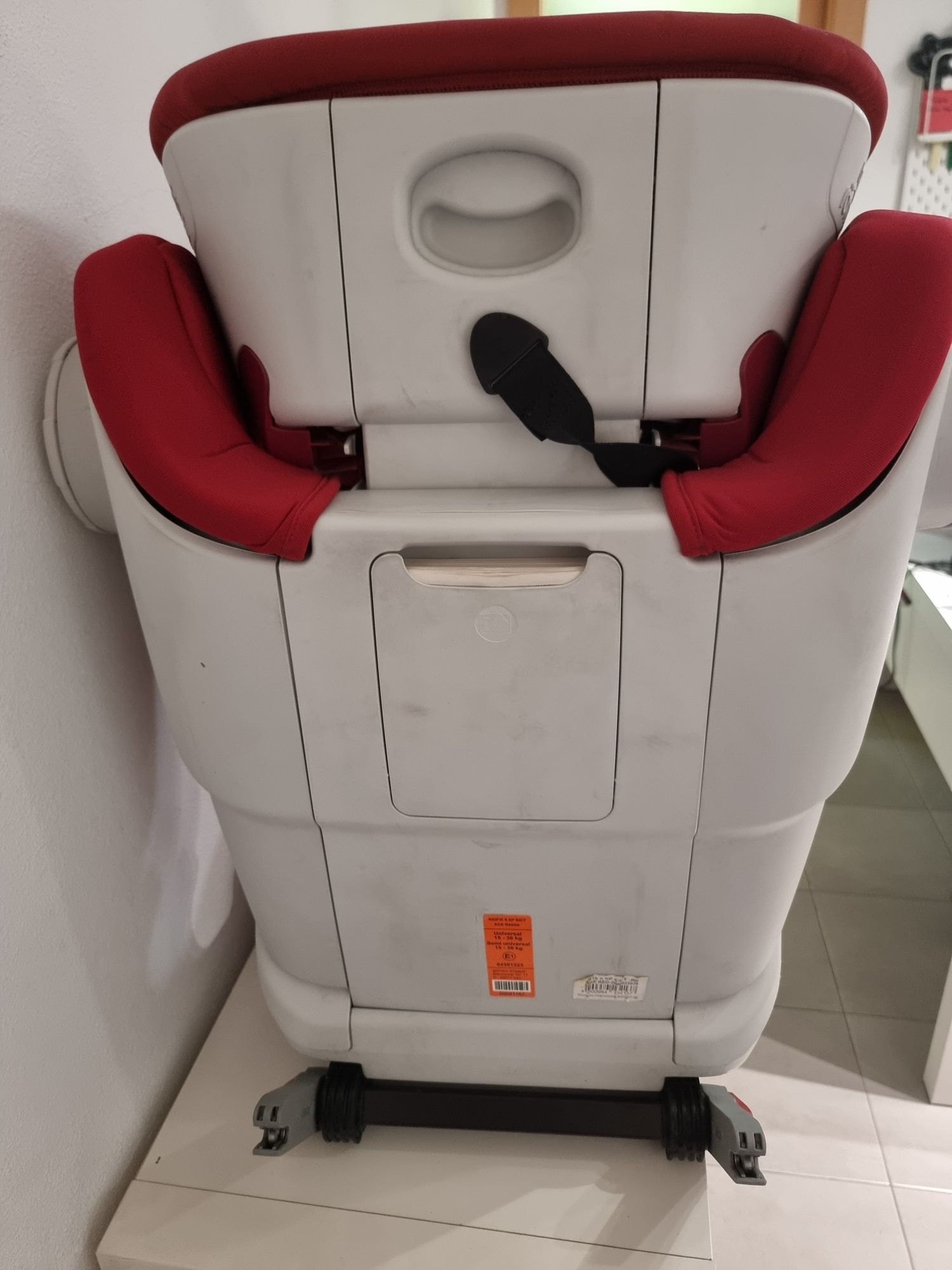Cadeira Auto Britax Romer Kidfix II XP SICT
Grupo 2/3 (3 a 12 anos /