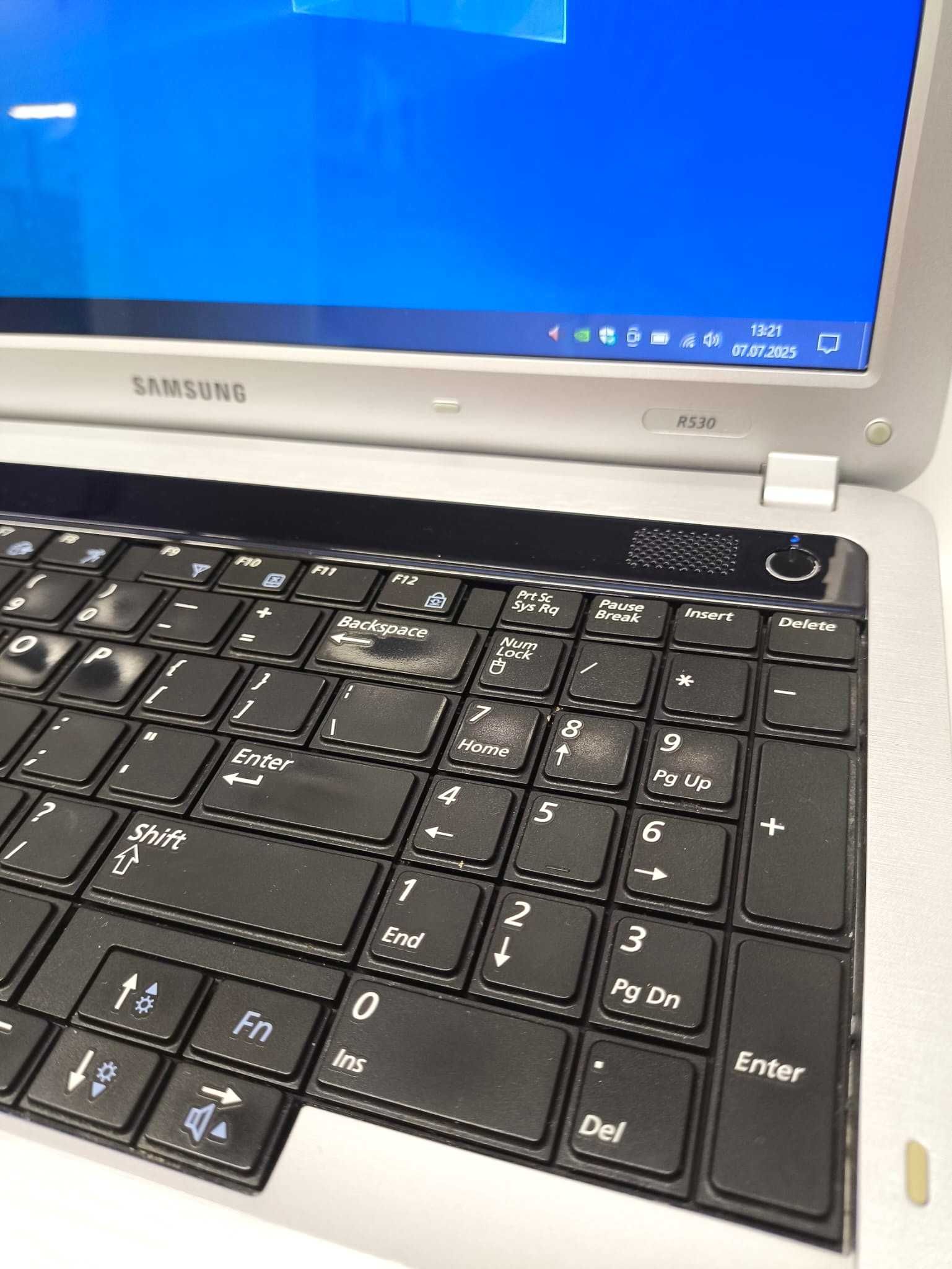 Laptop do domu , do internetu SAMSUNG dysk SSD Windows 10 Core i3 GWAR