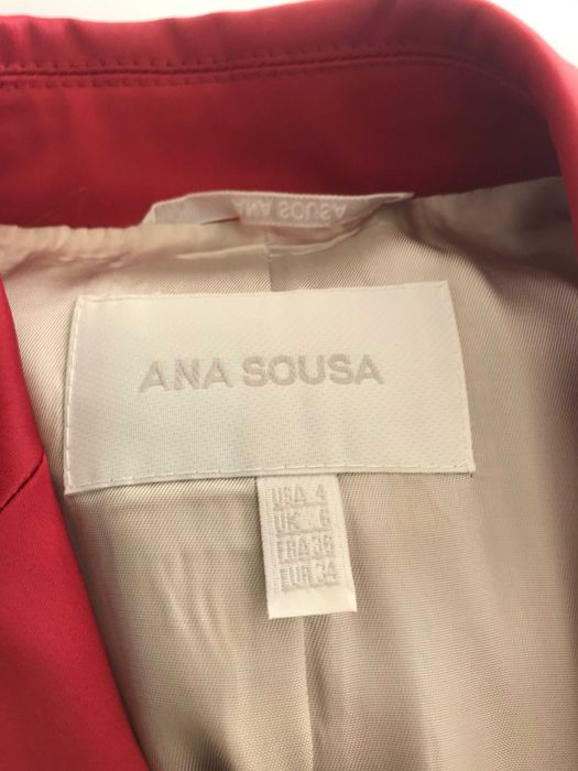 Blazer Ana Sousa vermelho, com brilho