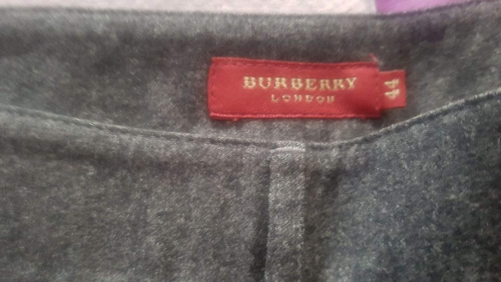 Saia calção Burberry