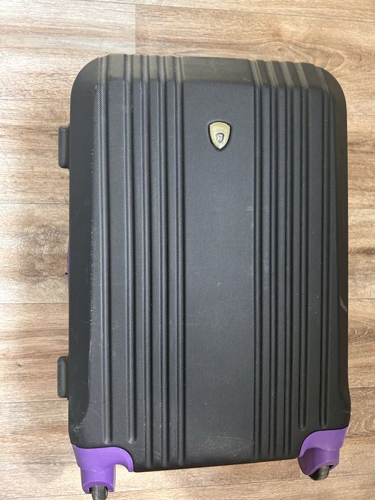 Walizka podróżna na kółkach