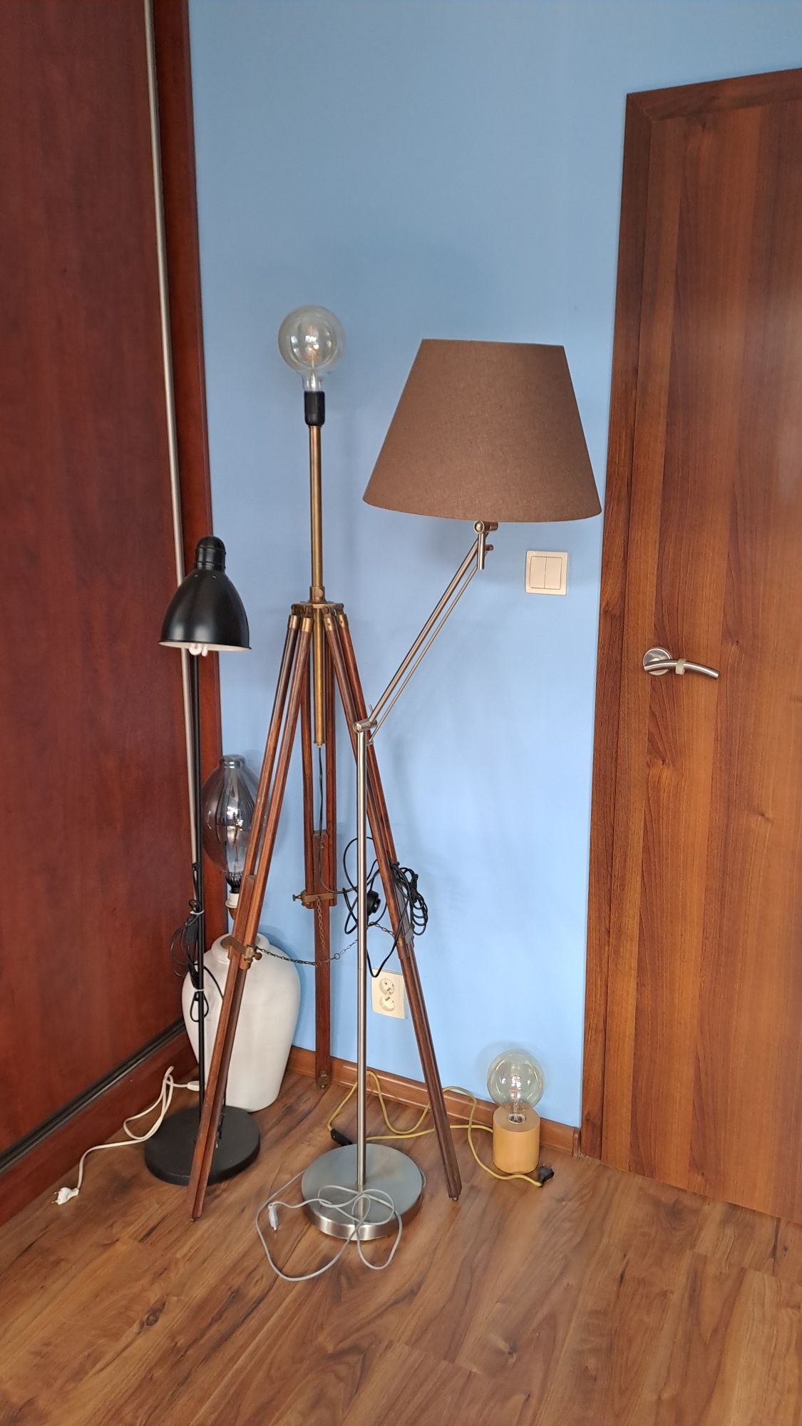 Wyprzedaż lamp podłogowych i stojących – sprawne ceny od 40pln