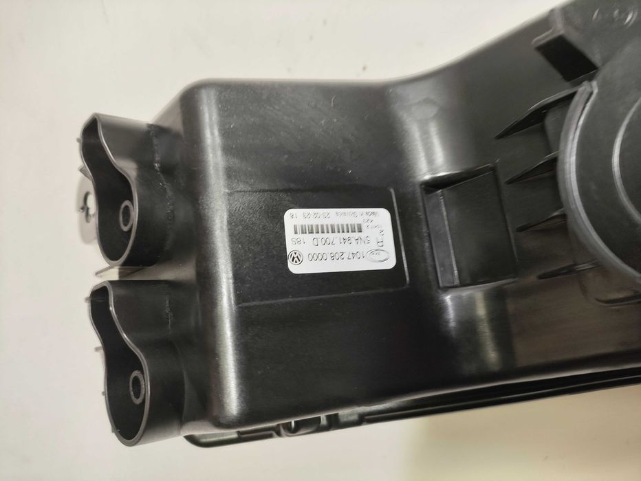 Halogen prawy lampa przeciwmgielna prawa VW Tiguan II T-ROC NOWY