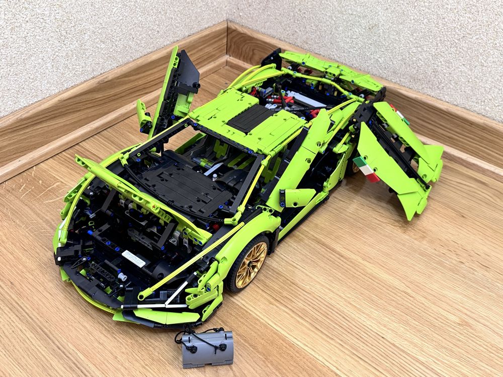 АКЦІЯ Lego Lamborghini sian