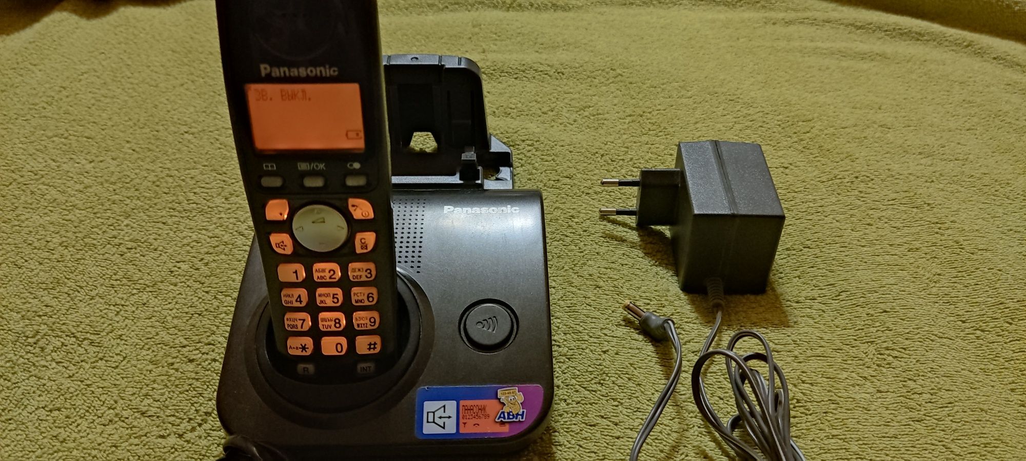 Продам цифровой радиотелефон Panasonic KX-TG7207