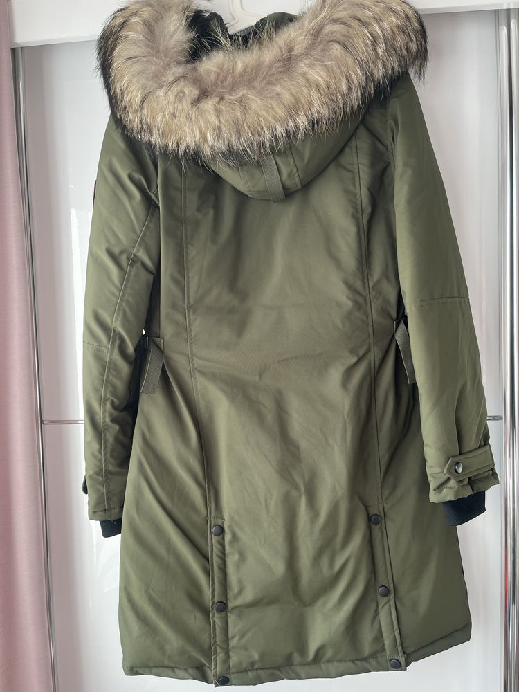 Ciepła zimowa kurtka płaszcz khaki xs/s naturalny kaptur