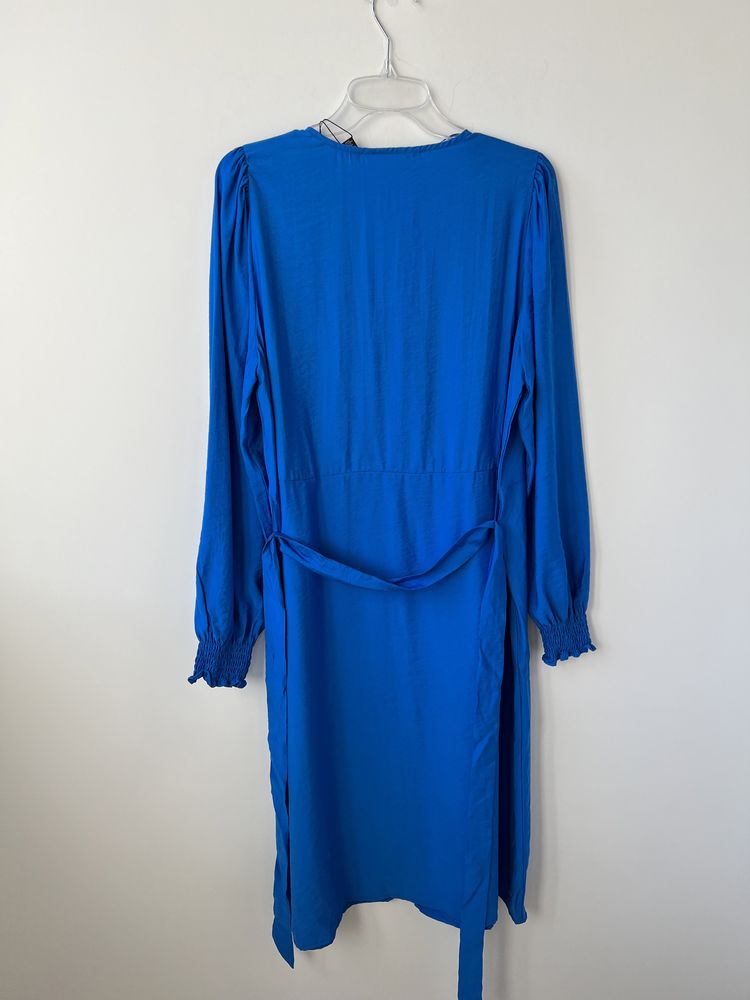 Sukienka damska midi niebieska koszulowa r.M vero moda