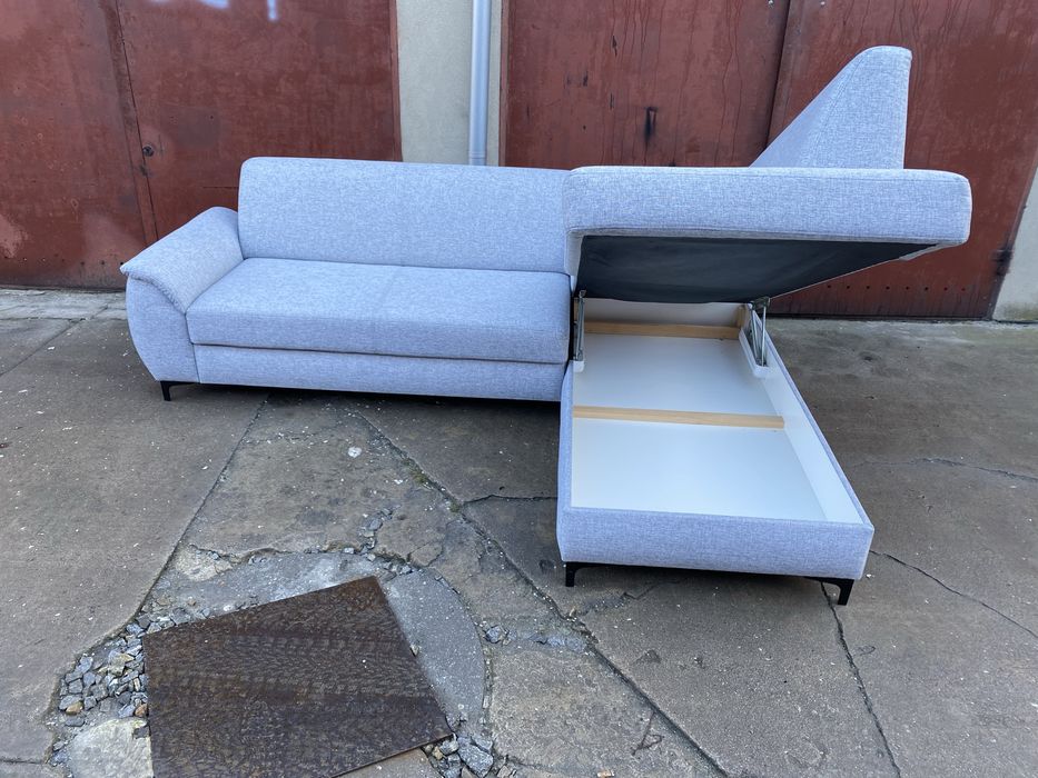 Naroznik z funcja spania