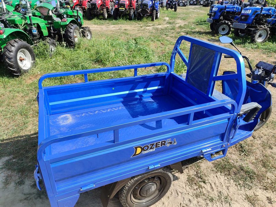 Аккумуляторный трицикл Дозер 1200Е груз до 650кг