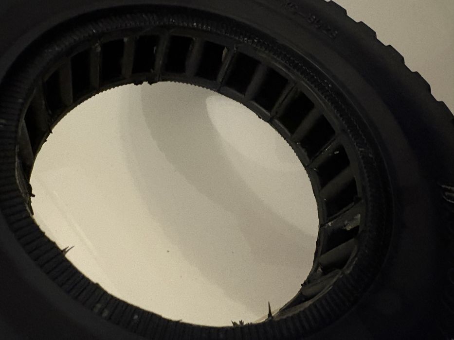 Opona bezdetkowa do hulajnogi elektrycznej