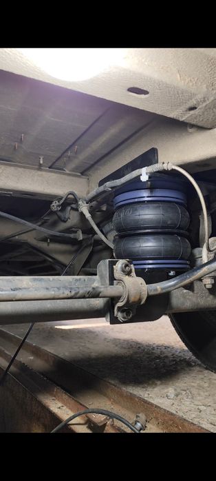 Пневмопідвіска комплект Volkswagen Crafter. MAN. Подушки