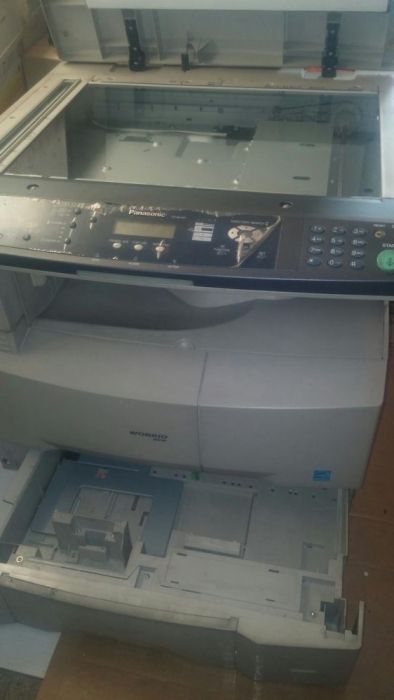 Urządzenie drukująco - kopiujace