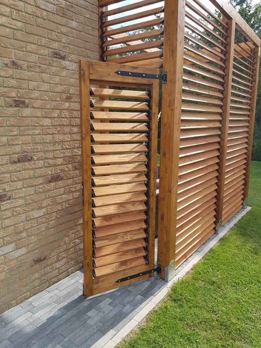 Zadaszenie tarasu, pergola, żaluzje drewniane,