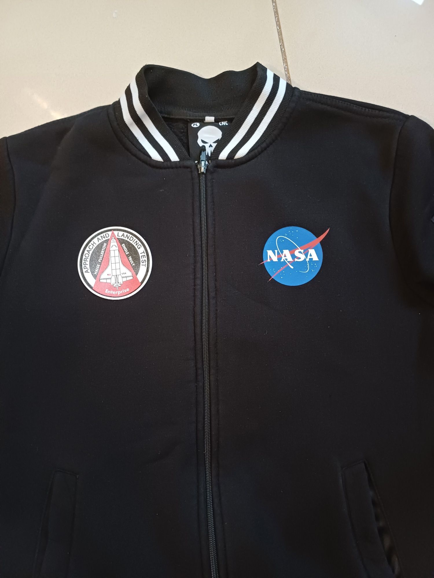 Bluza NASA stan idealny 164 czarna chłopięca