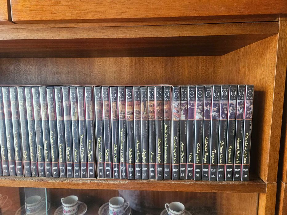Najsławniejsze opery świata - Kolekcja płyt DVD (70szt.)