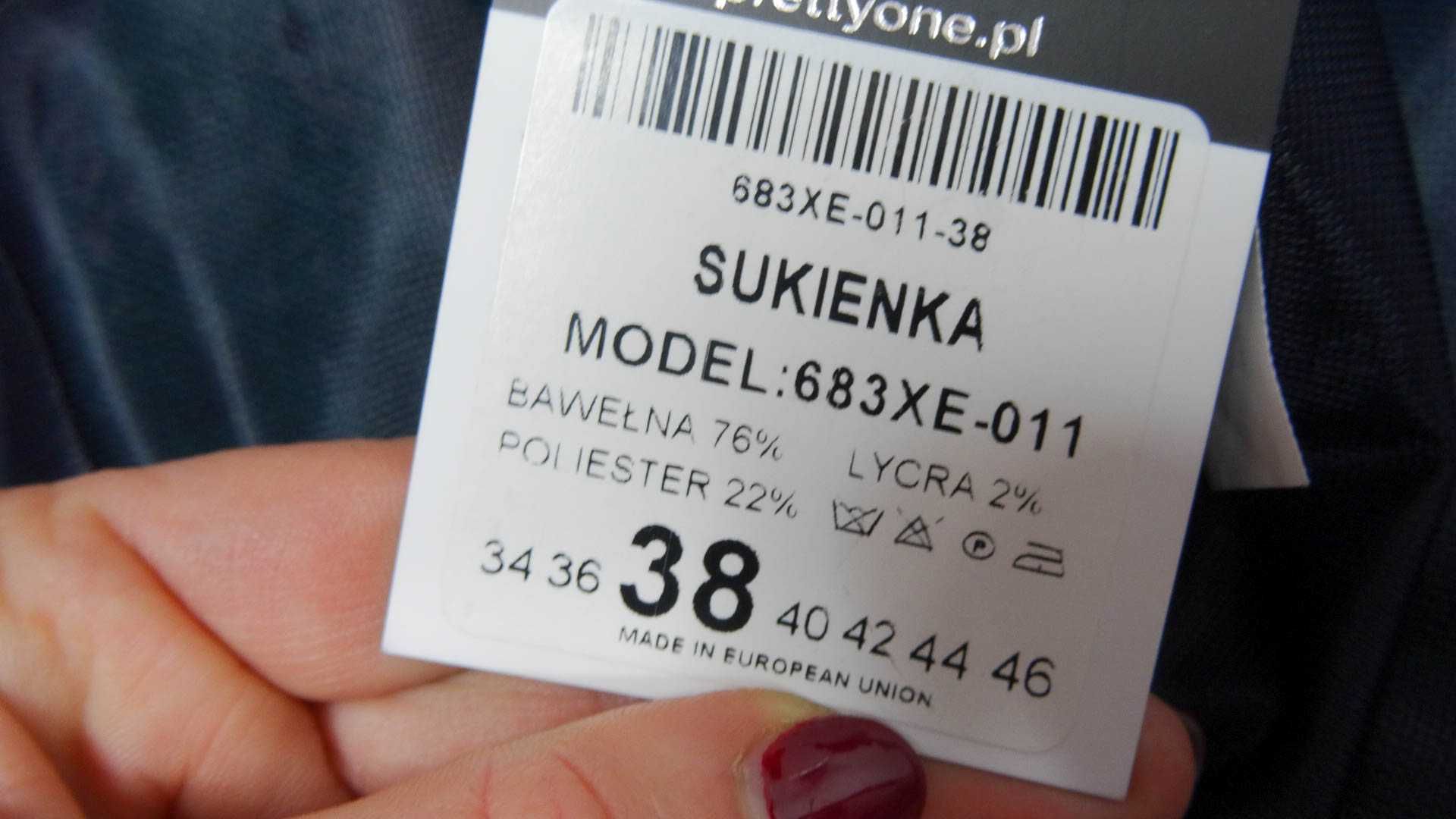 Sukienka granatowa do biura Pretty One 38 koszt 529 zł