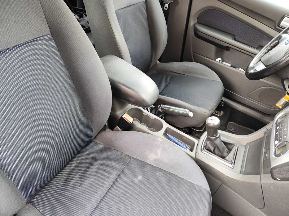 Ford Focus 1.6 (109cv)