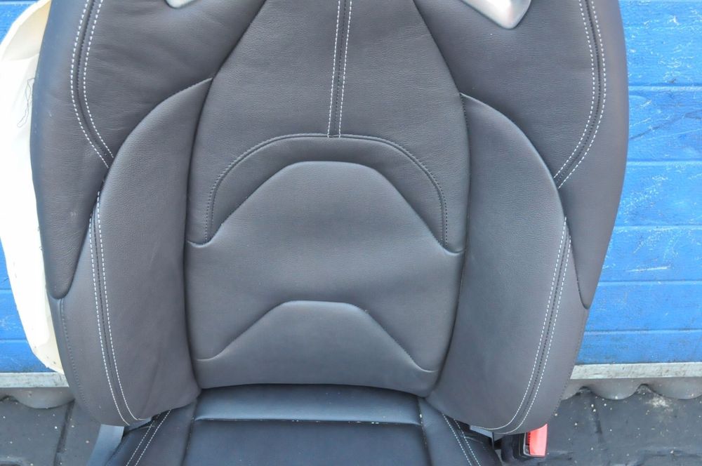 TOYOTA SUPRA MK5 GR PRZEKŁADKA WNĘTRZA FOTELE KANAPA BOCZKI SKÓRA 23R