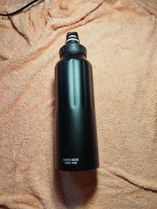 Пляшка для води 1.5 л