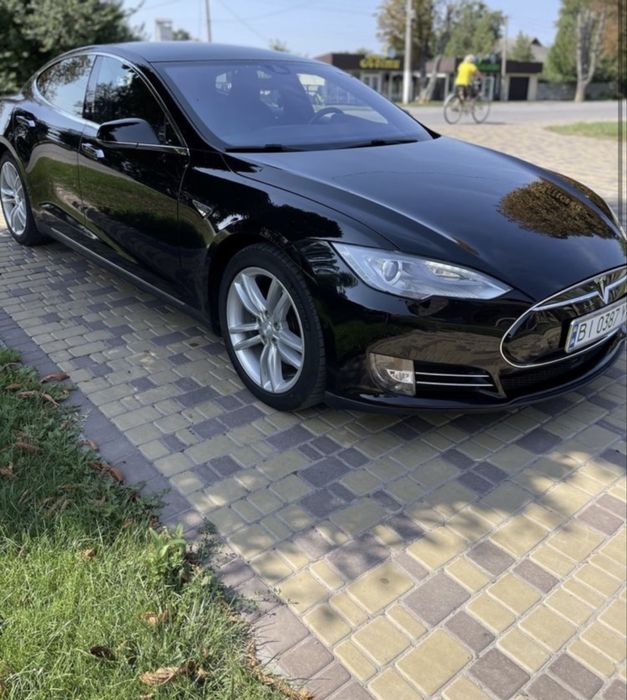 Продам Тесла Tesla model S