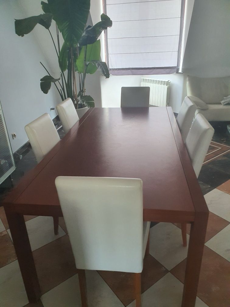 Meble stół plus krzesła