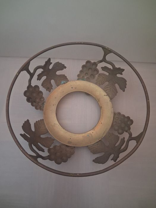 Antiga Fruteira em Bronze Trabalhada